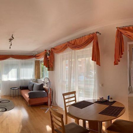 Mavrikiy Apartment ヘーヴィーズ エクステリア 写真