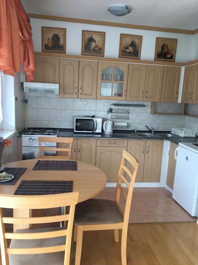 Mavrikiy Apartment ヘーヴィーズ エクステリア 写真